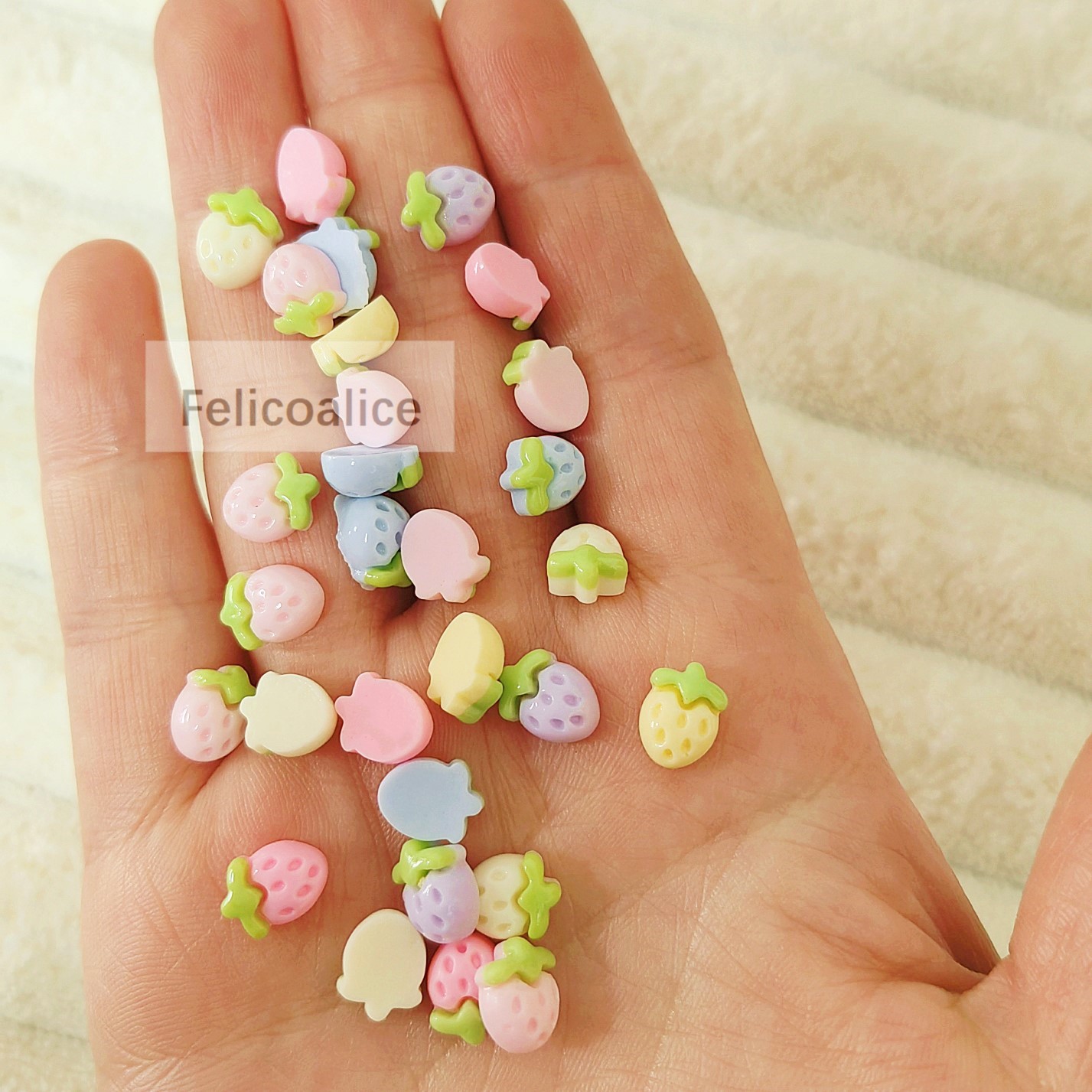 30Pcs New Cute Resin Mini Smal – Flower Preservation Resin recenzja i cena